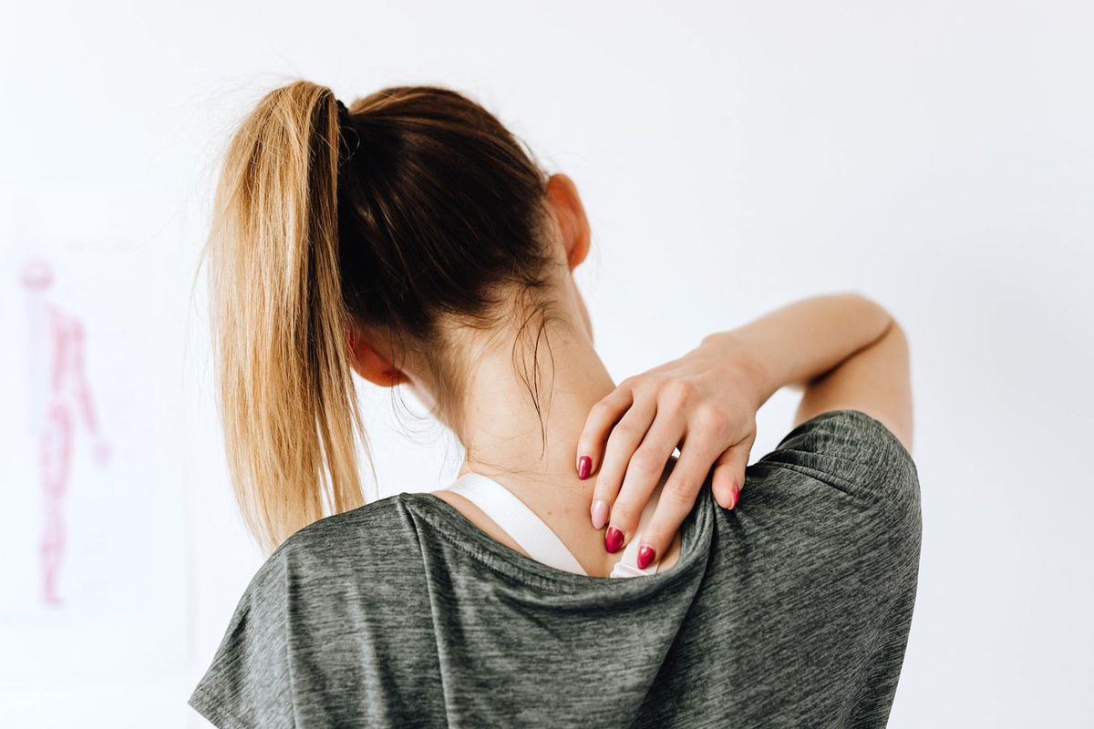 Comment la Tonic Chair peut aider à soulager la douleur au dos pour une meilleure posture