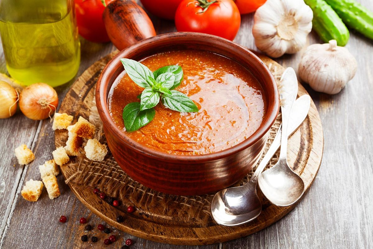 Gaspacho : comment préparer la soupe froide espagnole qui conquiert le monde